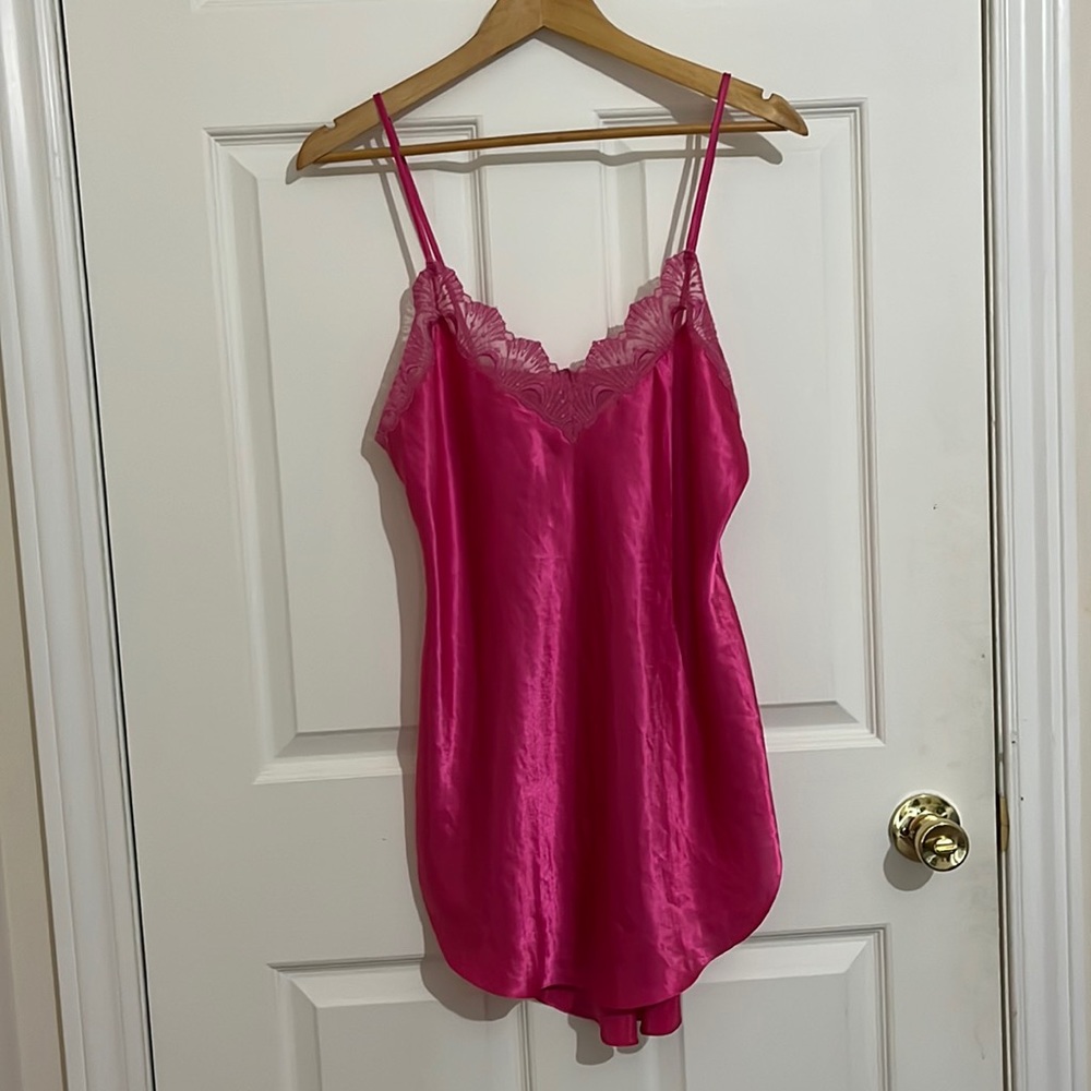 Victoria’s‎ Secret Vintage Gold Tag Slip Pink Valentine’s Day